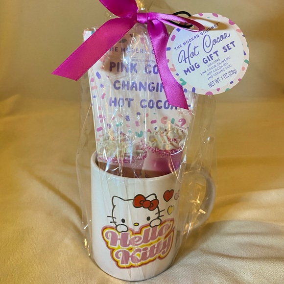 Hello Kitty Mug Gift Set - Picture 1 of 5